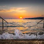 Ocean Beauty Beachfront Luxury Boat House In Marina Portoroz With Open Sea View And Jacuzzi * Πορτορόζ
