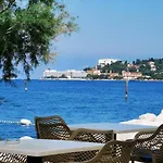 Ocean Beauty Beachfront Lux Boat House In Marina With Sea View And Jacuzzi