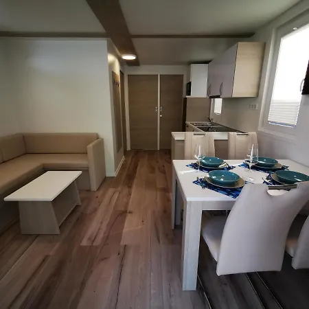 Floating Seahouse Ocean Beauty Holiday home