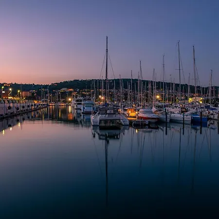 Floating Seahouse Ocean Beauty Holiday home Portoroz