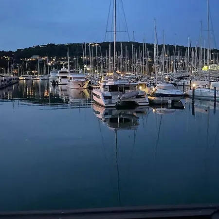 Floating Seahouse Ocean Beauty * Portoroz