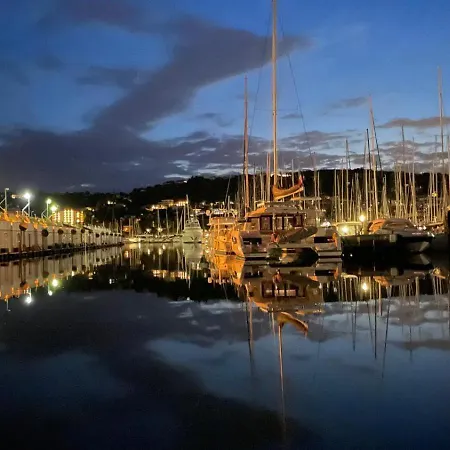 Ocean Beauty Beachfront House Boat In Portoroz With Sea View And Jacuzzi