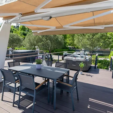 Ocean Beauty Beachfront Luxury Boat House In Marina Portoroz With Open Sea View And Jacuzzi * Πορτορόζ