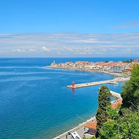 Ocean Beauty Beachfront House Boat In Portoroz With Sea View And Jacuzzi * Portorož