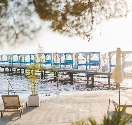 Ocean Beauty Beachfront House Boat In Portoroz With Sea View And Jacuzzi Ferienhaus Portorož