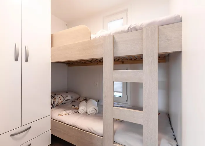 Seahouse Ocean Beauty In Marina With Open Sea View, Terrace And Jacuzzi بيت للعطل بورتوروز