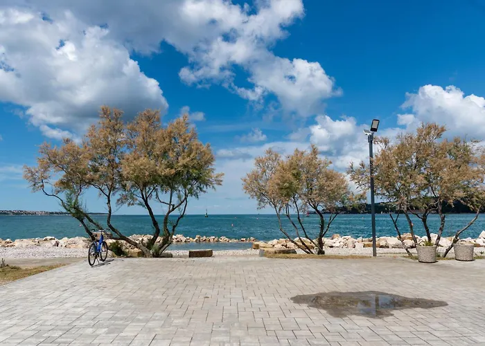 بيت للعطل Seahouse Ocean Beauty In Marina With Open Sea View, Terrace And Jacuzzi